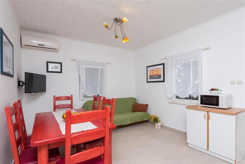 Apartment A1, for 7 persons