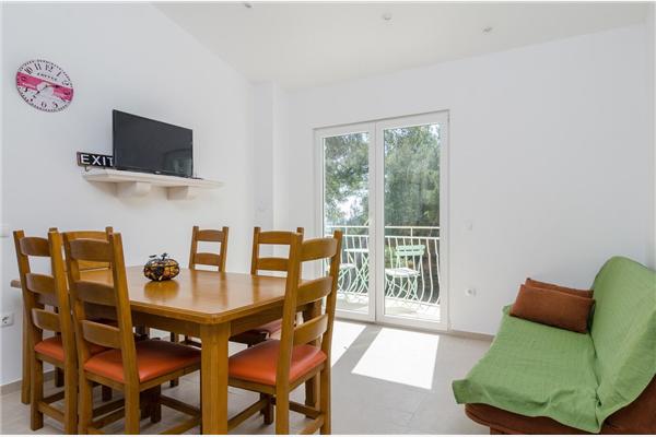 Apartment A2, for 5 persons