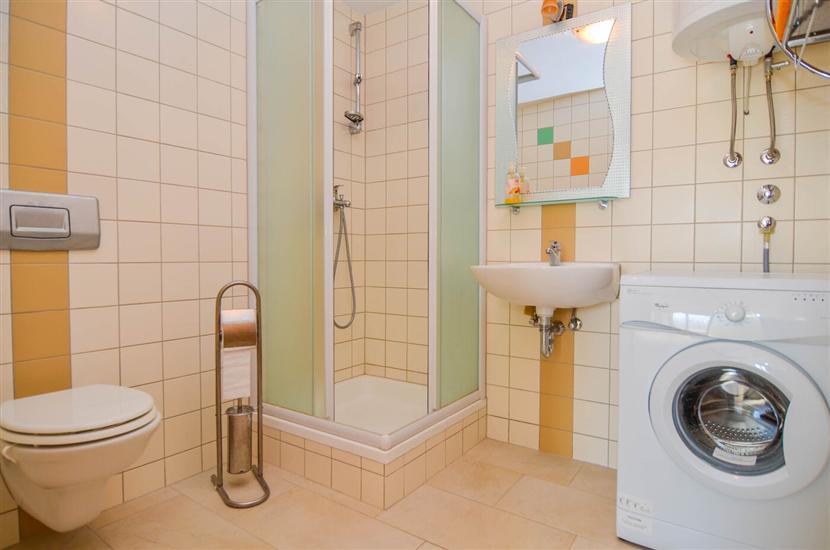 Apartman A1, na 6 osebe