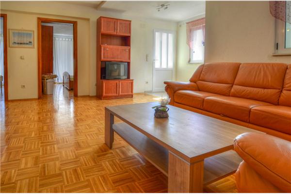 Apartman A2, na 6 osebe