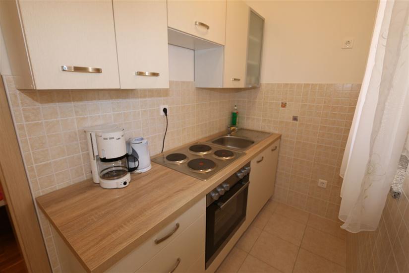 Apartment A2, for 6 persons