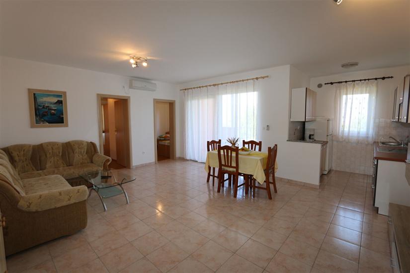 Apartment A3, for 6 persons