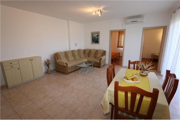 Apartment A3, for 6 persons