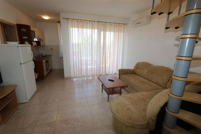 Apartment A5, for 6 persons
