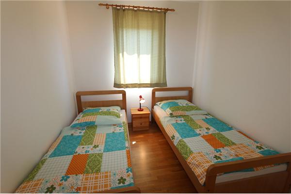 Apartment A5, for 6 persons