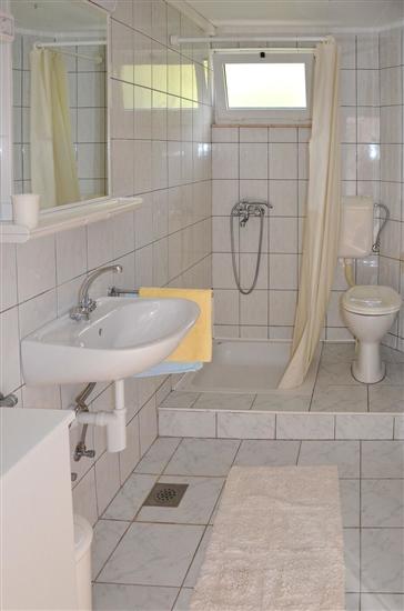 Apartment A2, for 4 persons