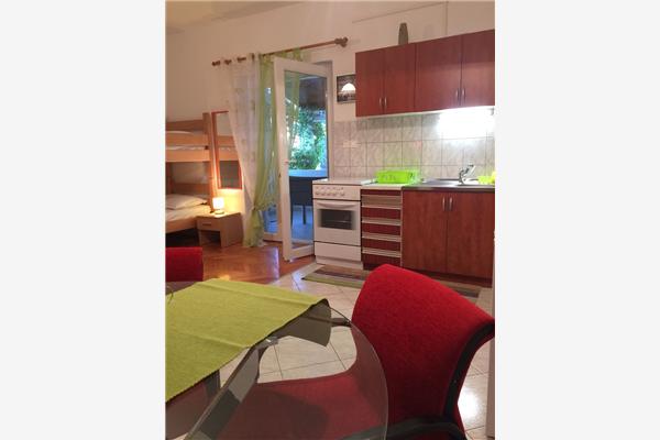 Apartment A4, for 4 persons