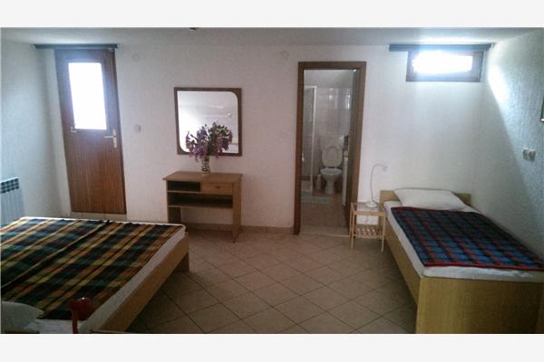 Apartment A2, for 5 persons