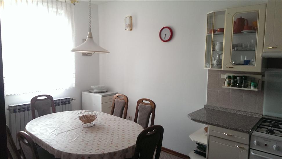 Apartment A2, for 5 persons