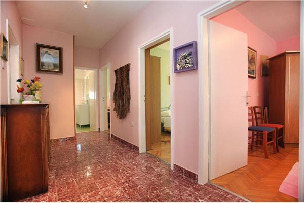 Apartment A1, for 6 persons