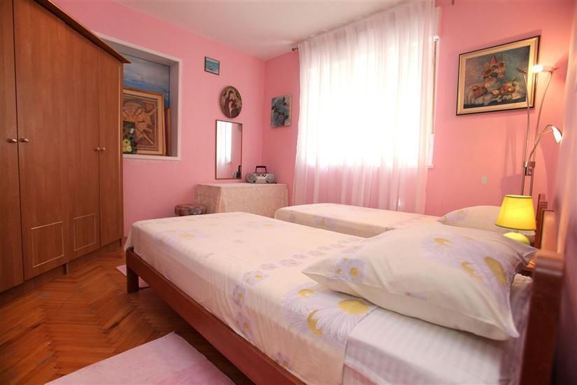 Apartment A1, for 6 persons