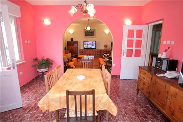 Apartment A1, for 6 persons