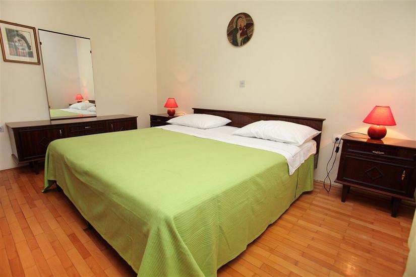 Apartment A1, for 6 persons