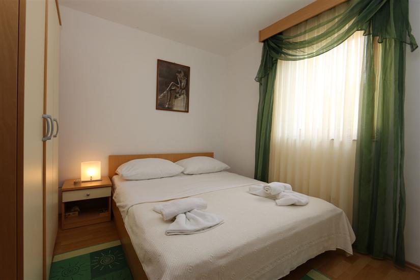 Apartment A1, for 5 persons
