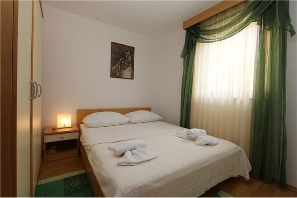 Apartment A1, for 5 persons