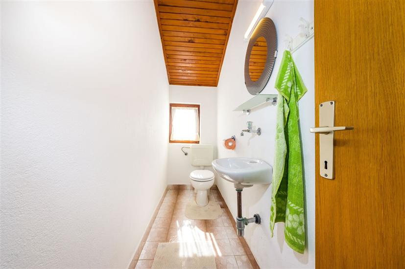 Apartment A1, for 7 persons