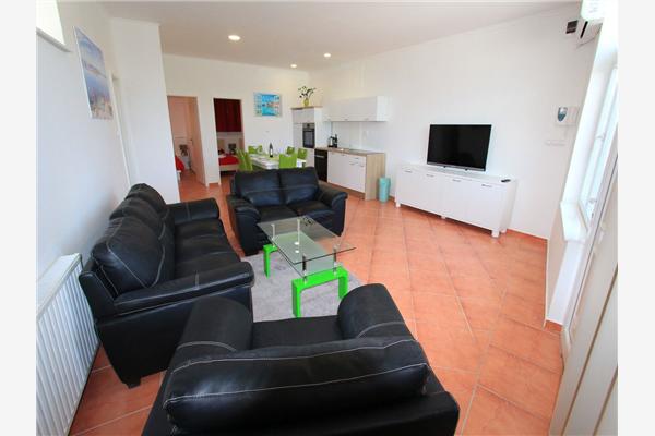 Apartment A1, for 6 persons
