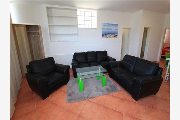 Apartment A1, for 6 persons