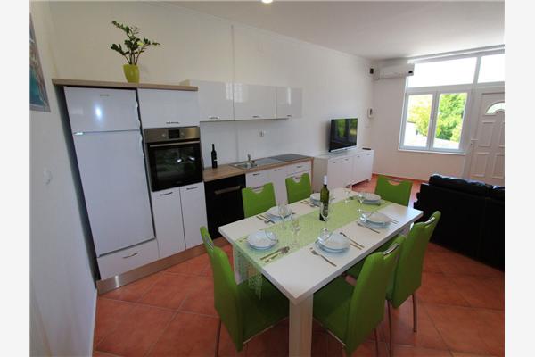 Apartment A1, for 6 persons