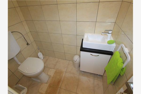 Apartment A1, for 6 persons