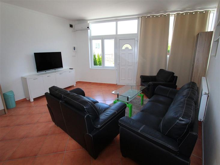 Apartment A1, for 6 persons