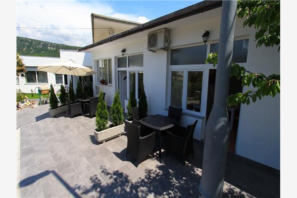 Apartment A1, for 6 persons