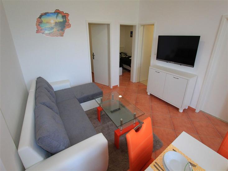 Apartment A2, for 6 persons