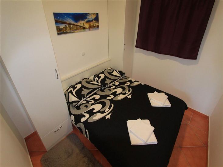 Apartment A2, for 6 persons