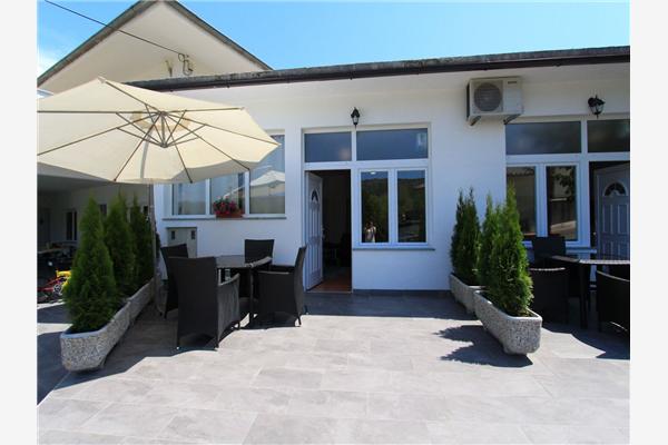 Apartment A1, for 6 persons