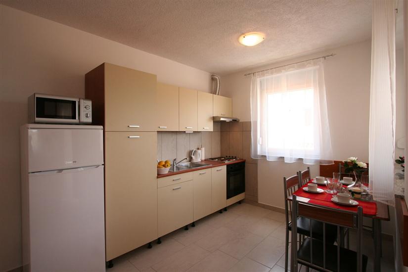 Apartment A2, for 5 persons