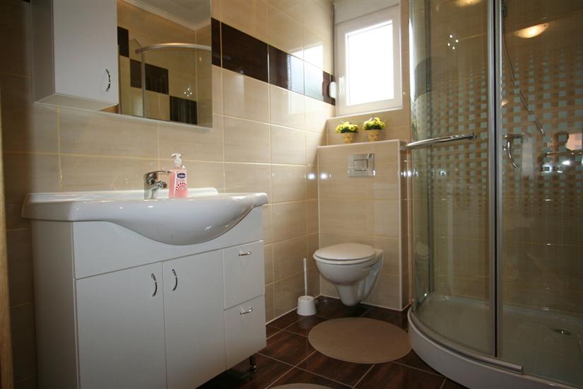 Apartment A2, for 5 persons