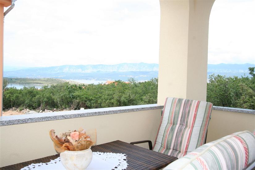 Apartment A2, for 5 persons