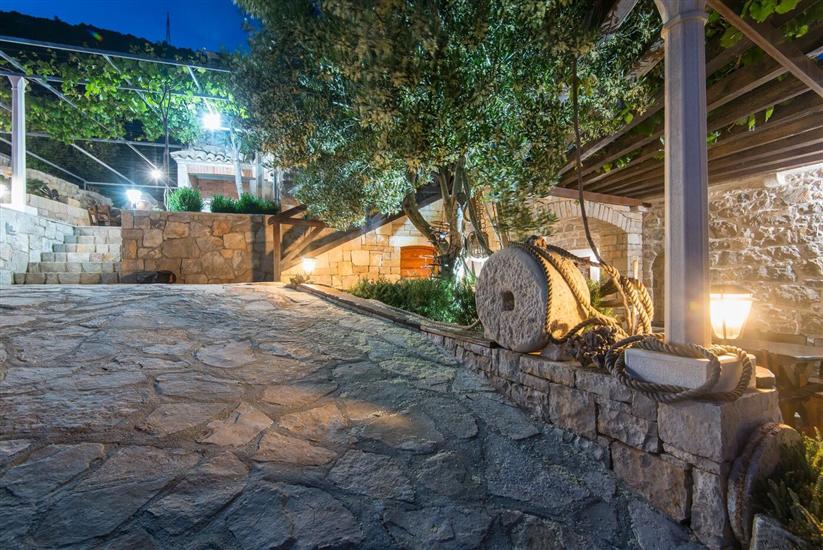 House Hidden Treasure