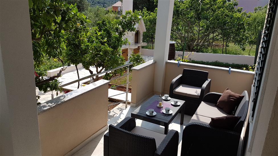 Apartment A1, for 6 persons