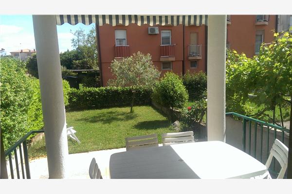 Apartment A2, for 5 persons