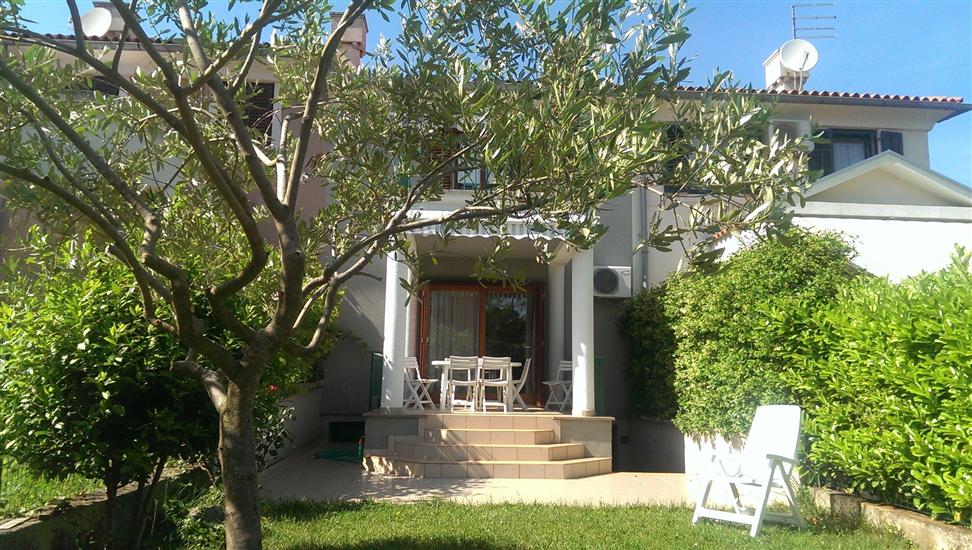 Apartment A2, for 5 persons