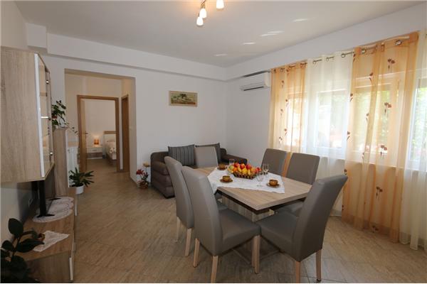 Apartment A1, for 4 persons