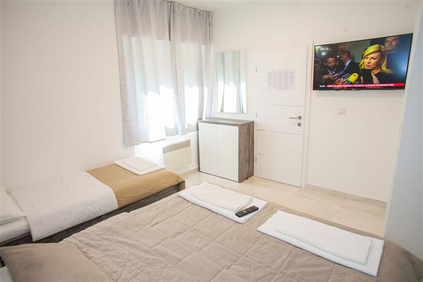 Apartment A1, for 5 persons
