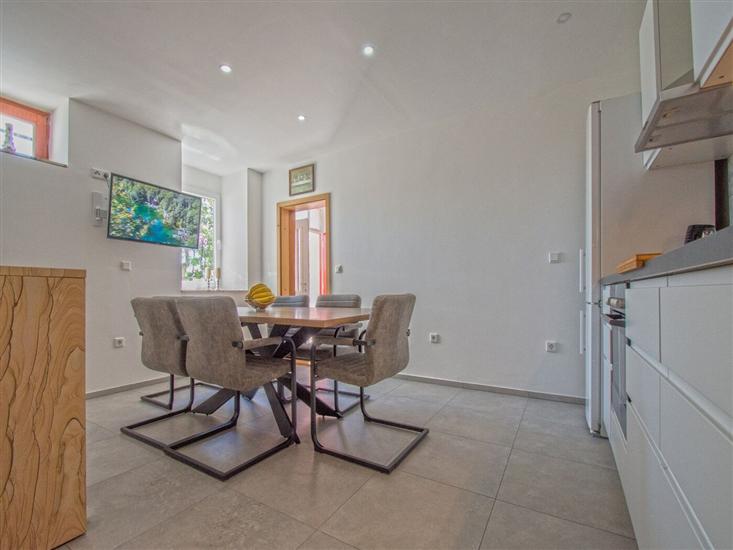 House A1, for 8 persons