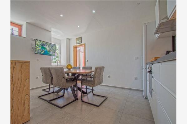 House A1, for 8 persons