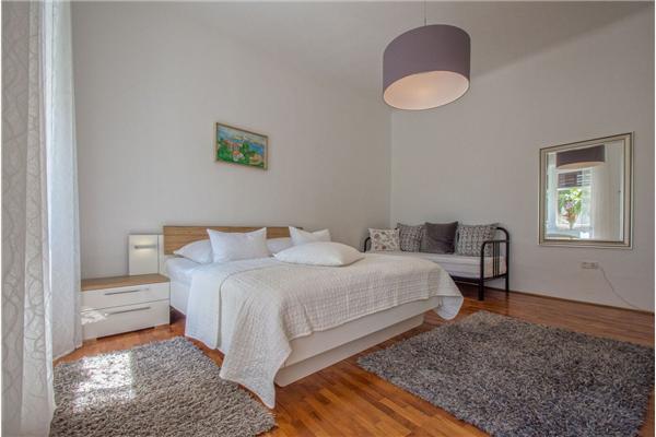 House A1, for 8 persons