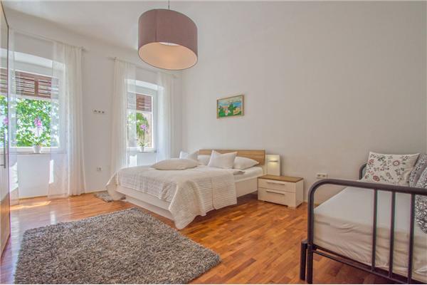 House A1, for 8 persons