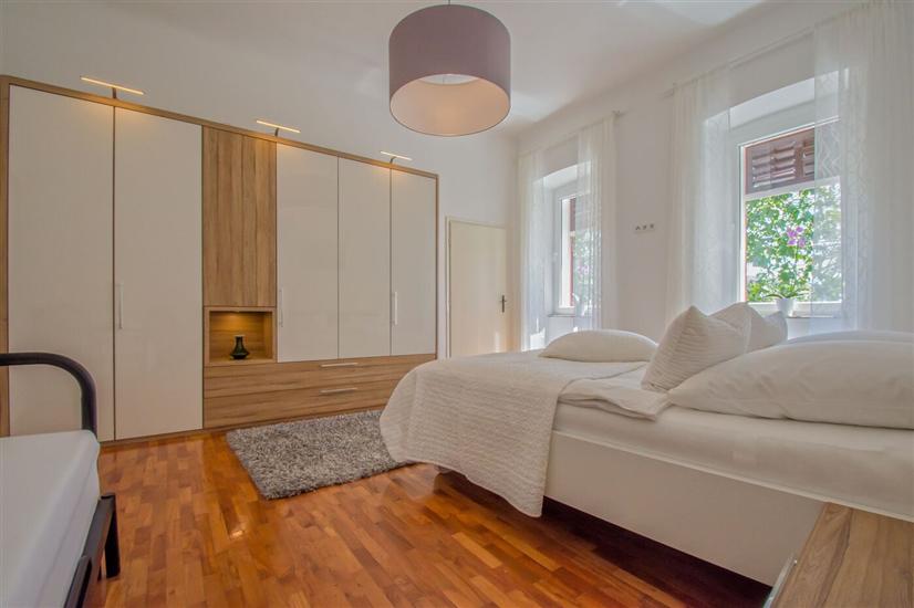 House A1, for 8 persons