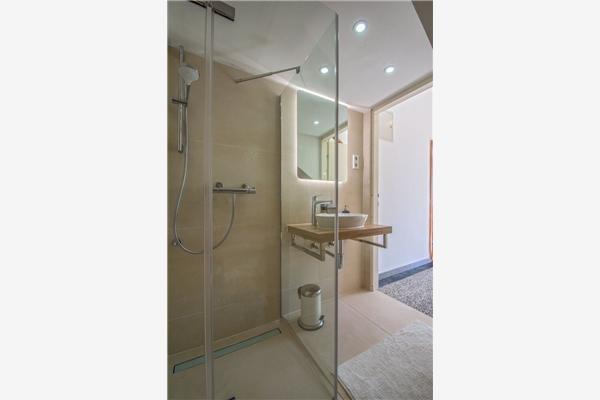 House A1, for 8 persons