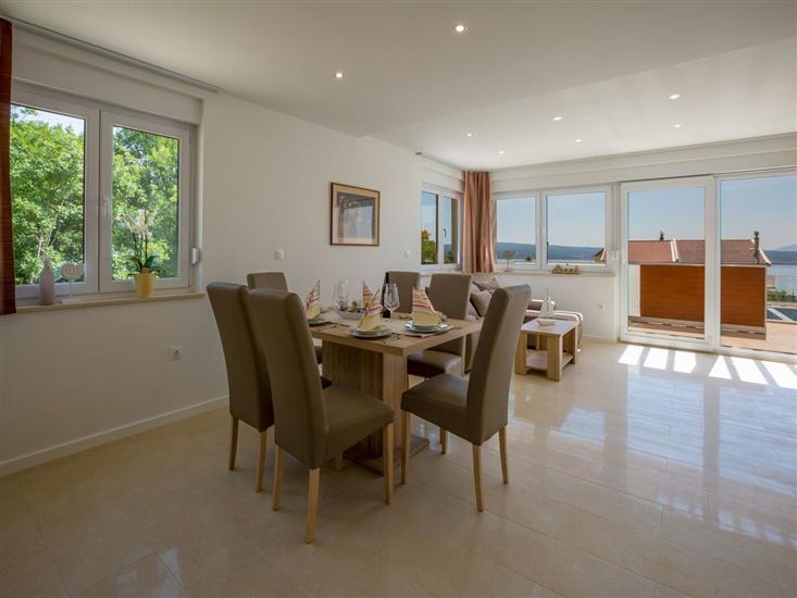 Apartment A2, for 6 persons