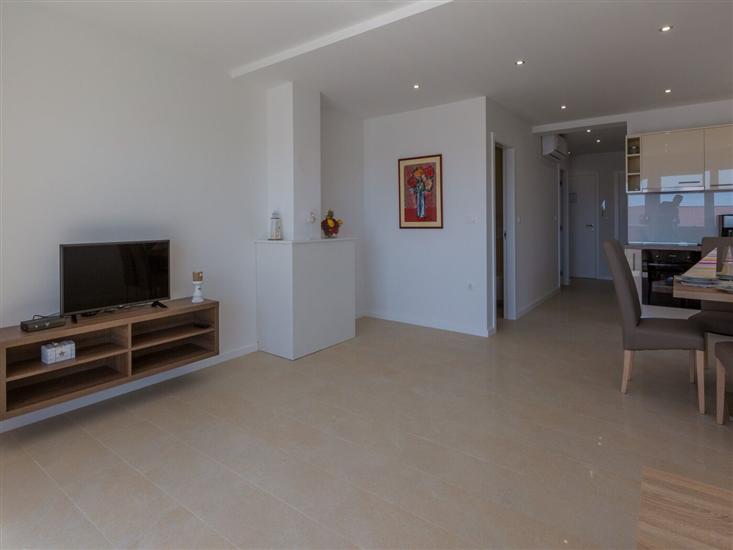 Apartment A2, for 6 persons