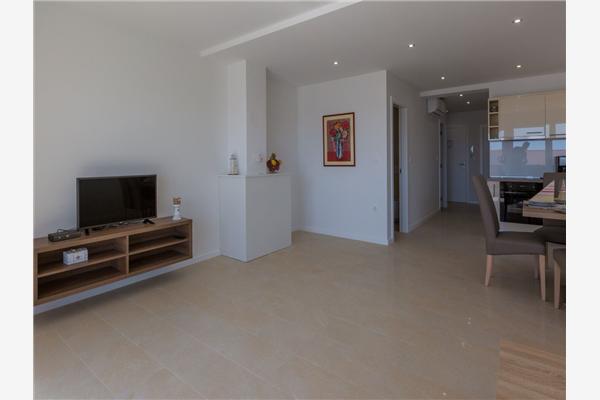 Apartment A2, for 6 persons