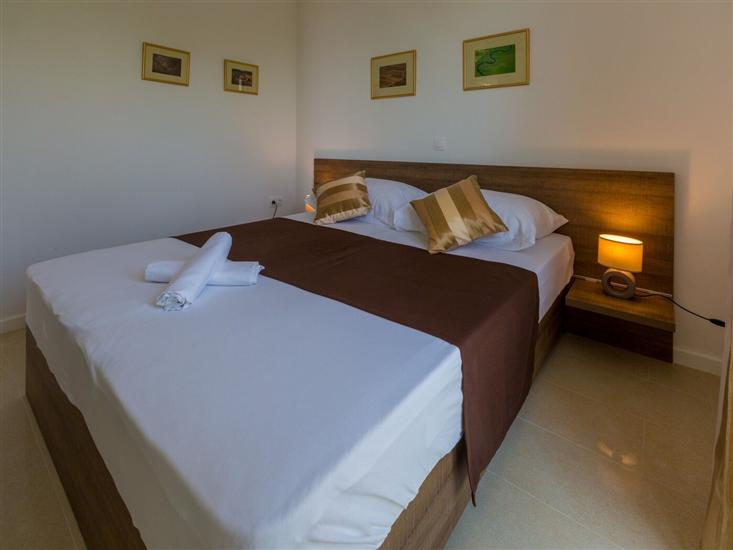 Apartment A2, for 6 persons