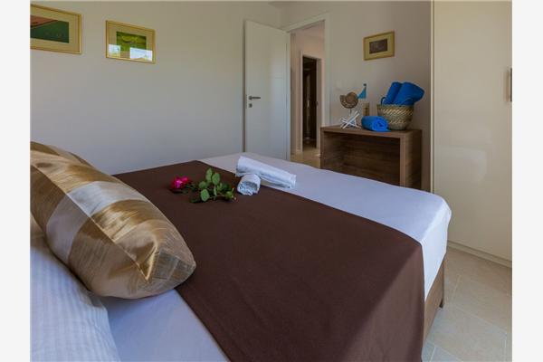 Apartment A6, for 6 persons