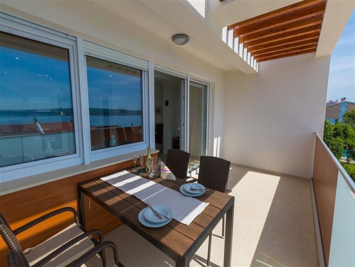 Apartment A7, for 4 persons